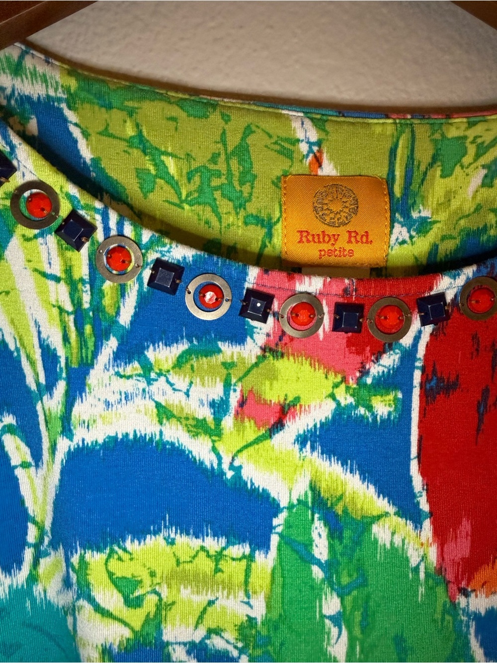 Ruby Rd. Blue Multi-Color Tropical Short Sleeve Top - Picture 4 of 6
